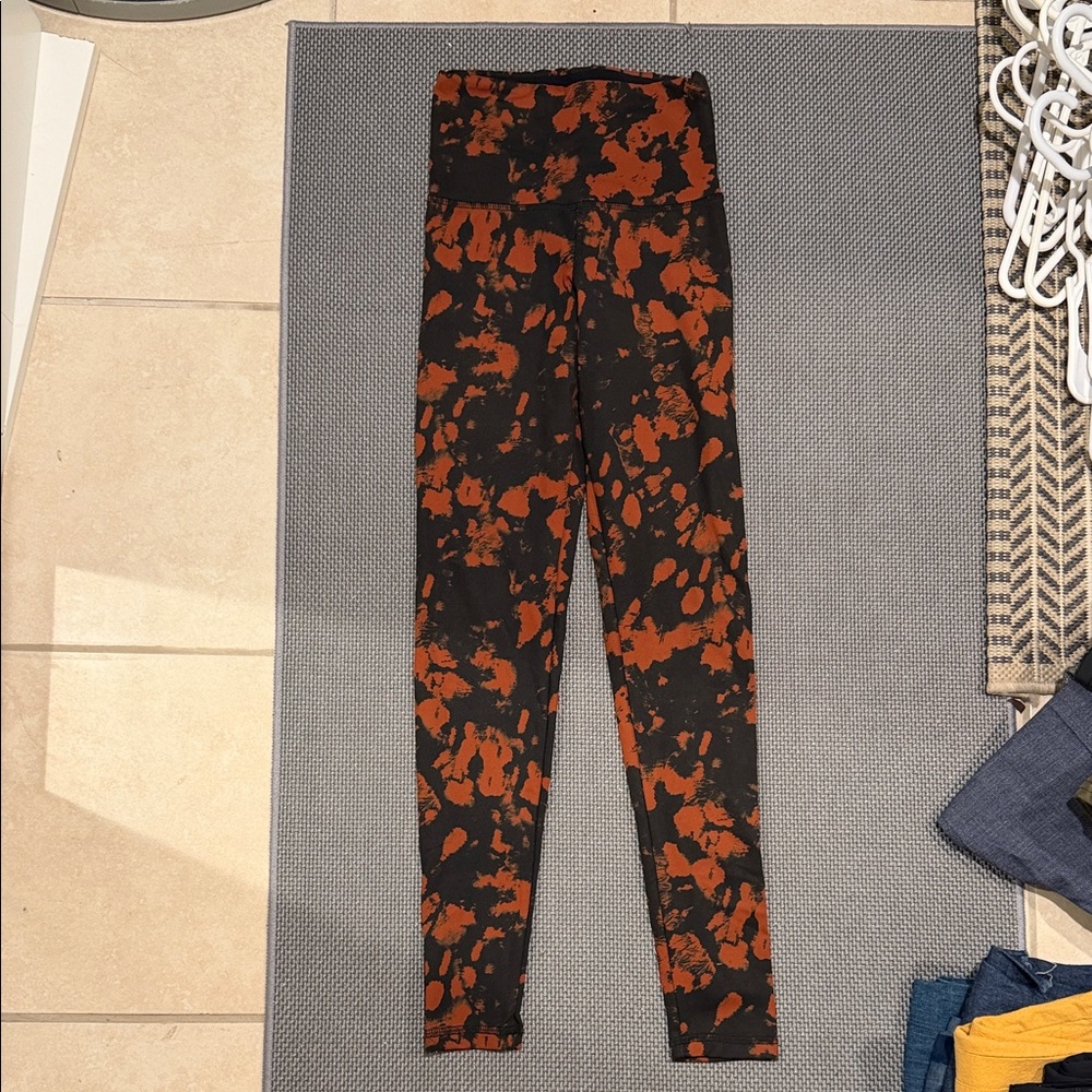 High-Waist Black & Rust Splatter Leggings